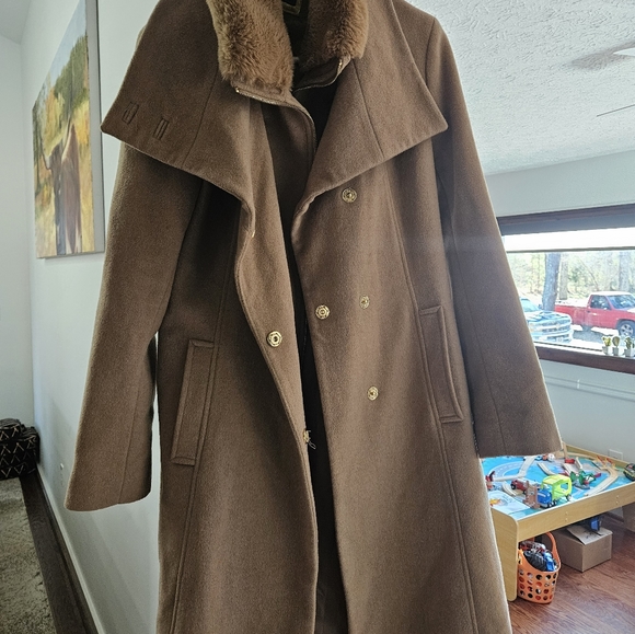 Sam Edelman trench size 12. - Picture 4 of 5